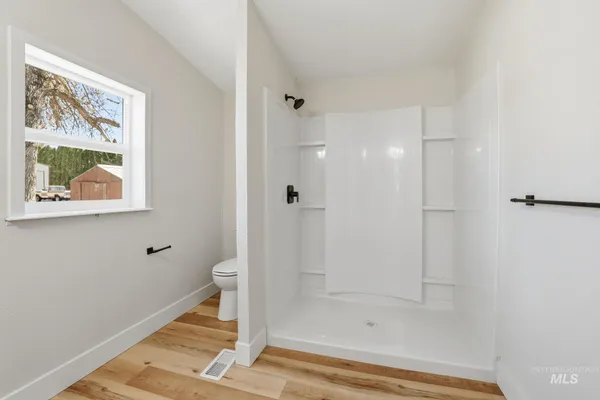 $415,000 | 185 East Lincoln Avenue, Richfield, ID 83349