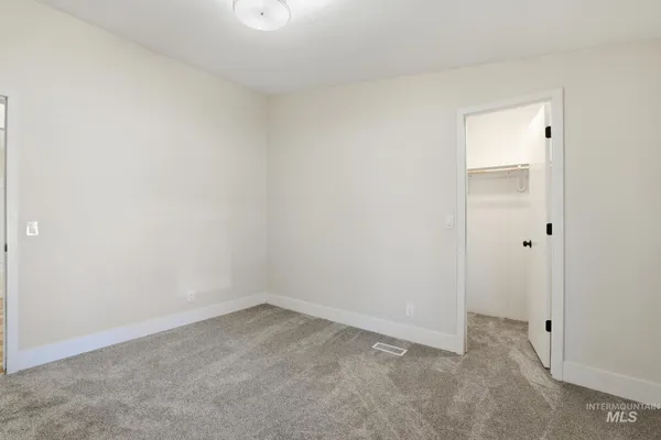 $415,000 | 185 East Lincoln Avenue, Richfield, ID 83349