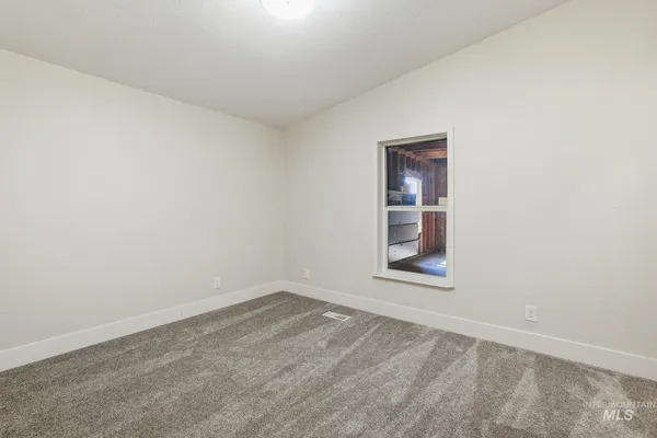 $415,000 | 185 East Lincoln Avenue, Richfield, ID 83349