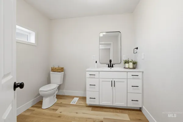 $415,000 | 185 East Lincoln Avenue, Richfield, ID 83349