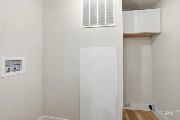 $415,000 | 185 East Lincoln Avenue, Richfield, ID 83349