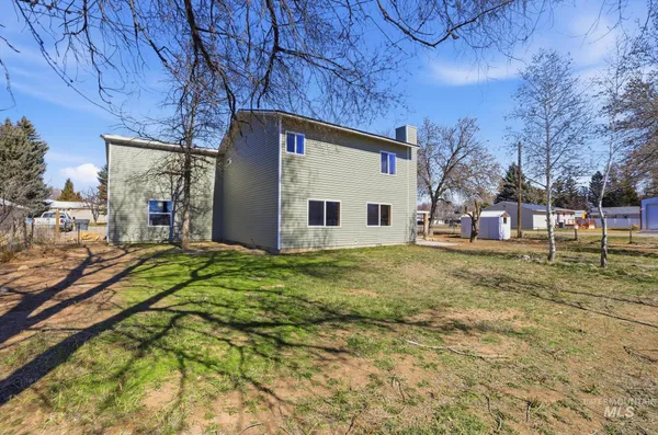 $415,000 | 185 East Lincoln Avenue, Richfield, ID 83349