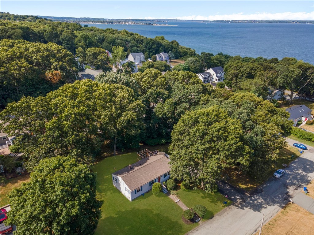 233 Lepes Road Tiverton, RI 02878 - Photo 3 of 44