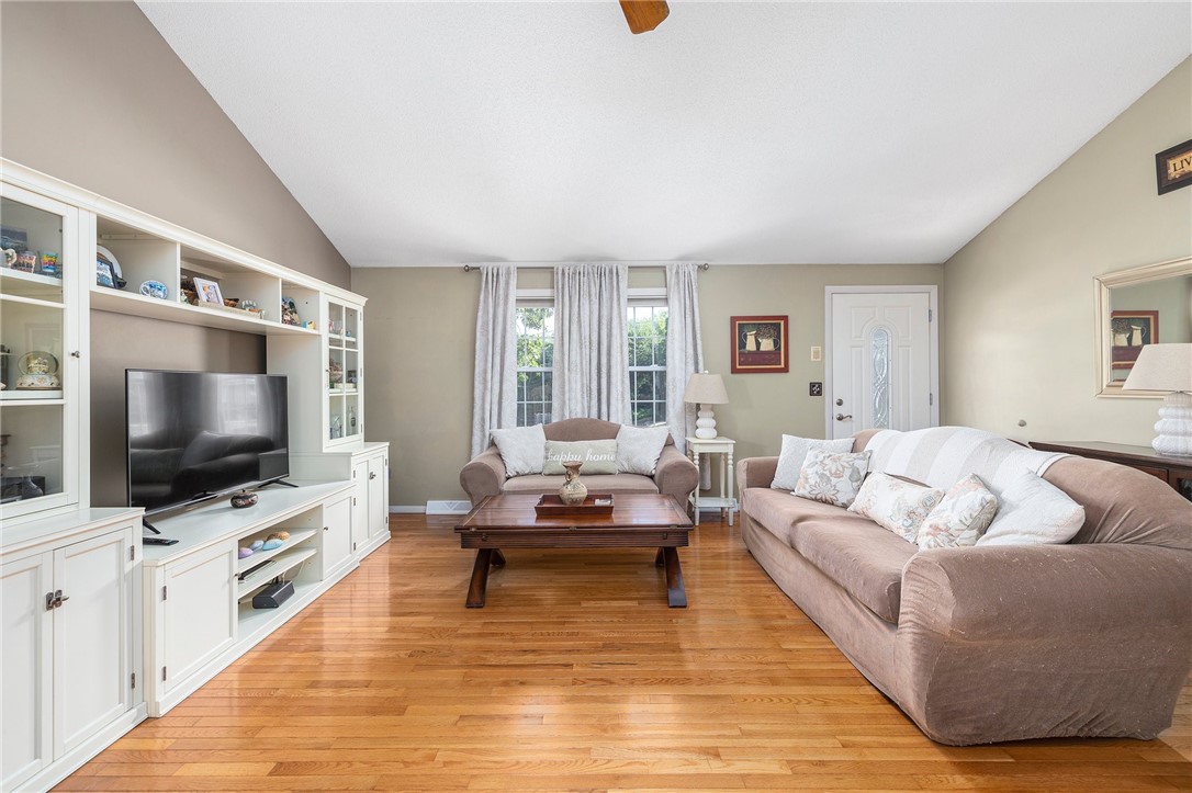 233 Lepes Road Tiverton, RI 02878 - Photo 10 of 44