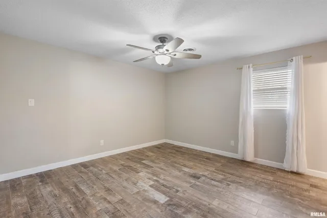 $269,000 | 3029 Teakwood Lane, Herrin, IL 62948