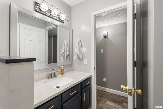 $269,000 | 3029 Teakwood Lane, Herrin, IL 62948