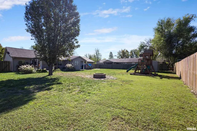 $269,000 | 3029 Teakwood Lane, Herrin, IL 62948