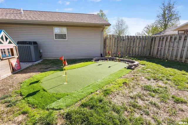 $269,000 | 3029 Teakwood Lane, Herrin, IL 62948