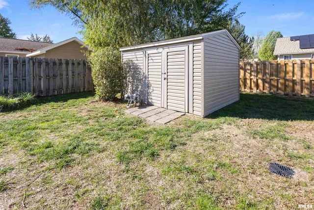 $269,000 | 3029 Teakwood Lane, Herrin, IL 62948