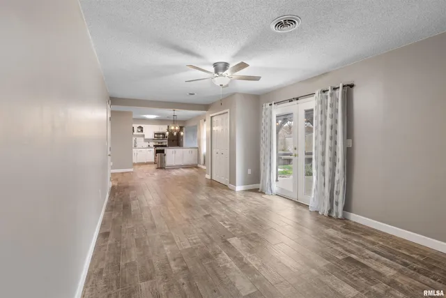 $269,000 | 3029 Teakwood Lane, Herrin, IL 62948