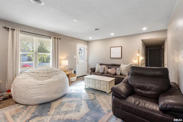 $269,000 | 3029 Teakwood Lane, Herrin, IL 62948