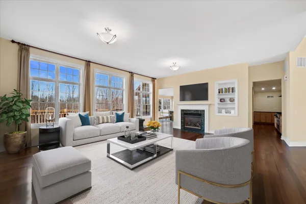 $1,099,900 | N37W22910 Wyndemere Drive, Pewaukee, WI 53072