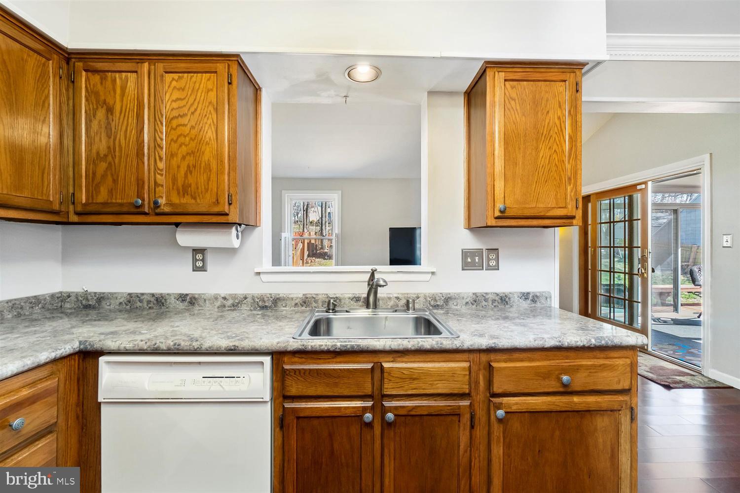 8627 Heathermill Road Baltimore, MD 21236 - Photo 8 of 35 Gallery Image 8