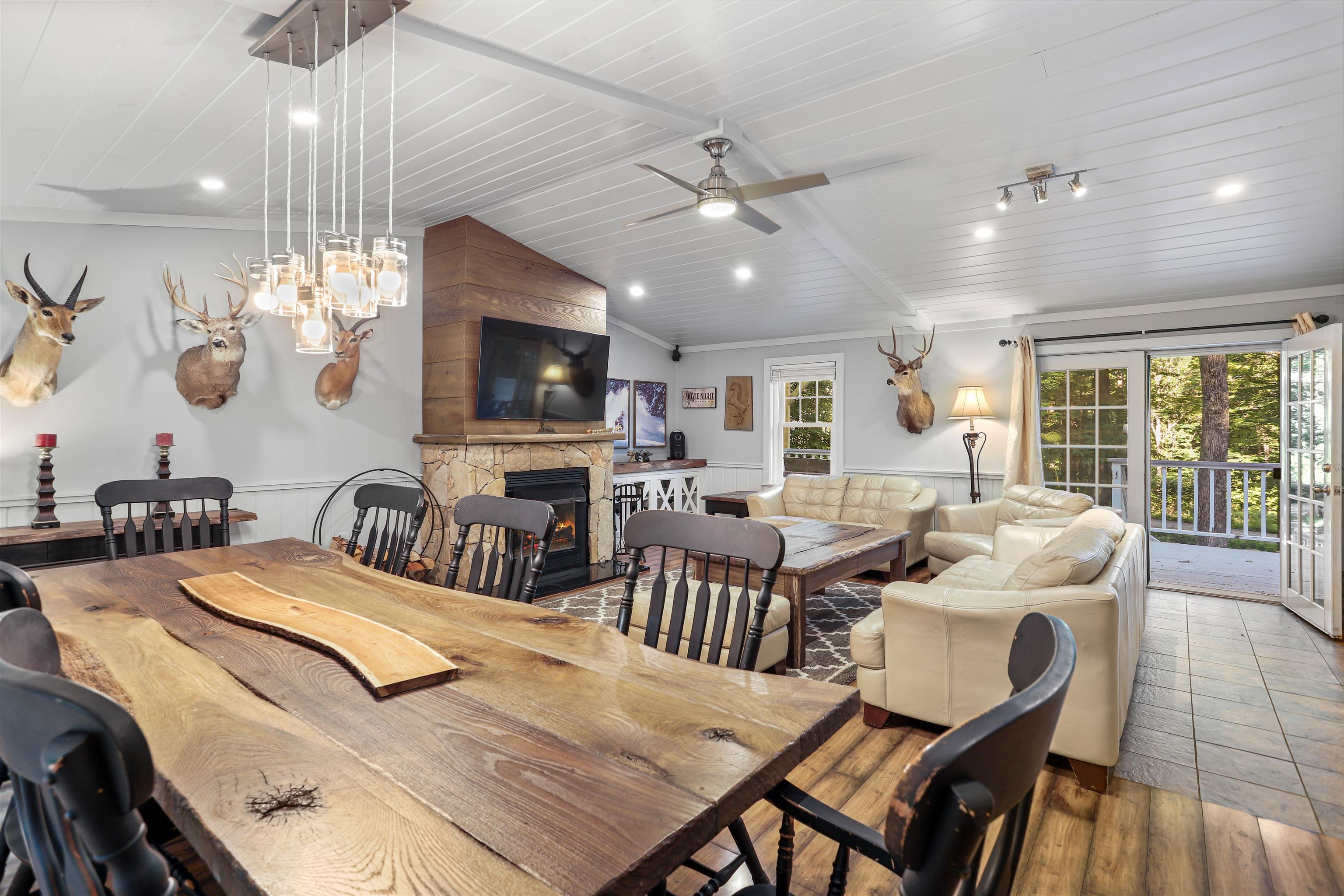 24 Howes Loop, Unit 614A Wilmington, VT 05363 - Photo 2 of 33 Gallery Image 2