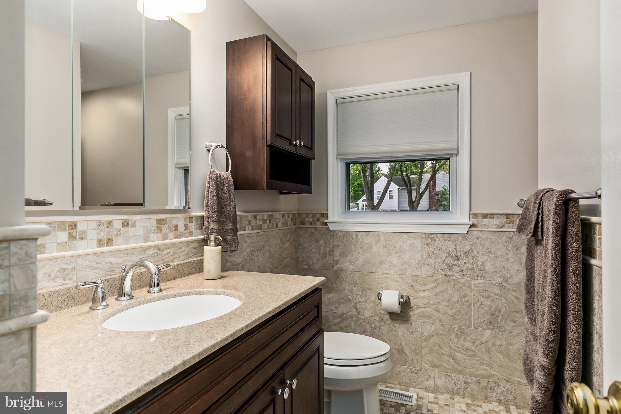 114 Pine Valley Road Delran, NJ 08075 - Photo 17 of 26 Bathroom