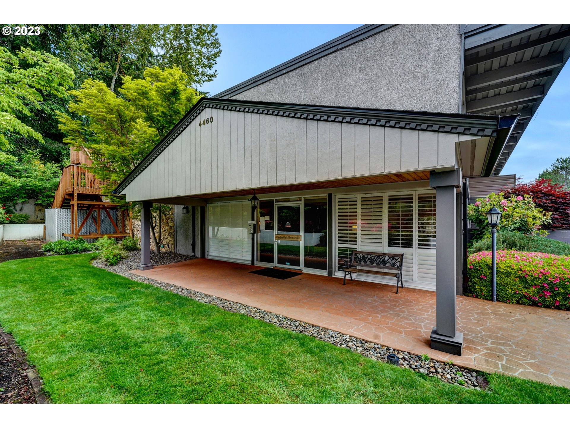 4460 Southwest Scholls Ferry Road, Unit 23 Portland, OR 97225 - Photo 2 of 21 Exterior