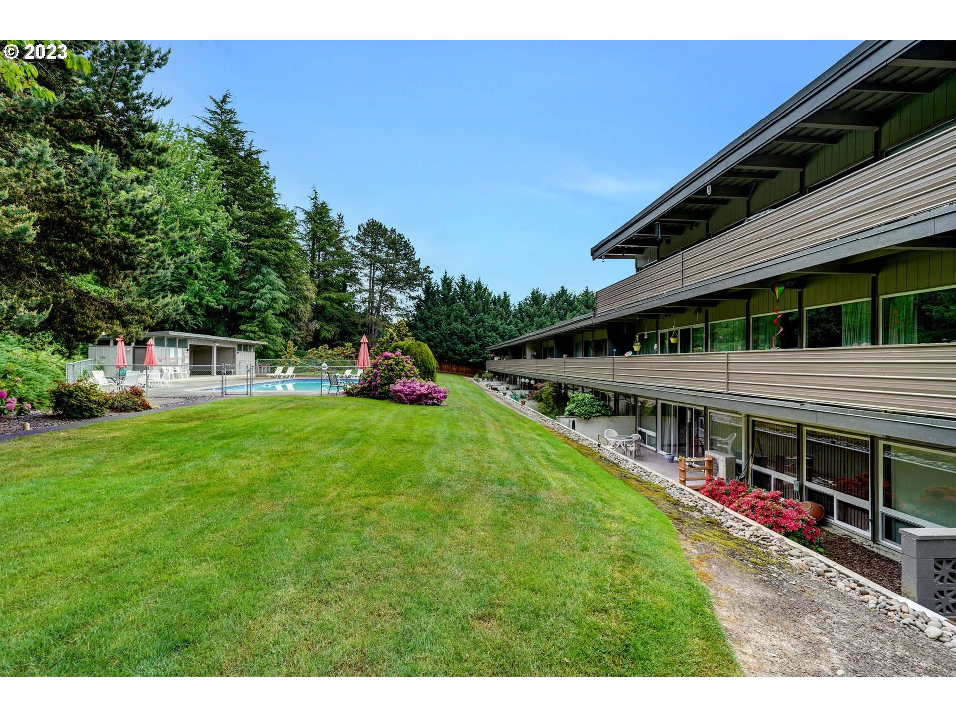4460 Southwest Scholls Ferry Road, Unit 23 Portland, OR 97225 - Photo 21 of 21 Gallery Image 21