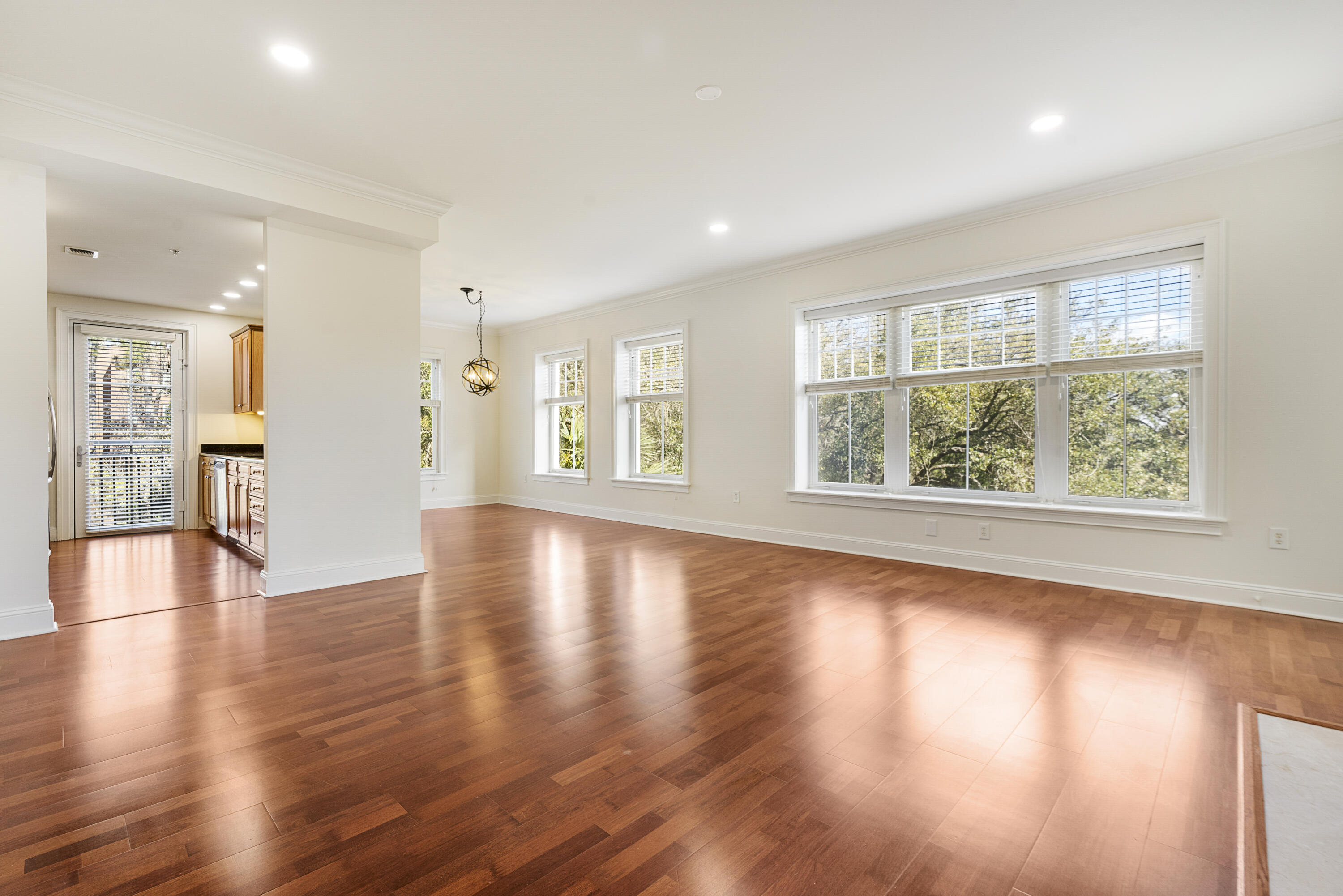 498 Albemarle Road, Unit 306 Charleston, SC 29407 - Photo 4 of 34 DSC00302