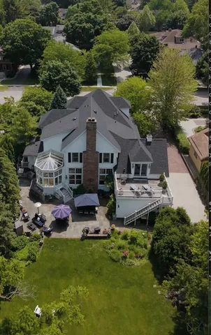 $2,250,000 | 300 East Euclid Avenue, Arlington Heights, IL 60004