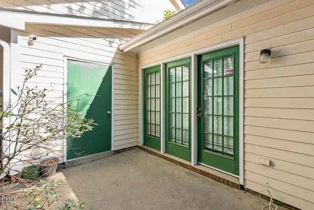 $279,900 | 6814 Fairpoint Court, Raleigh, NC 27613