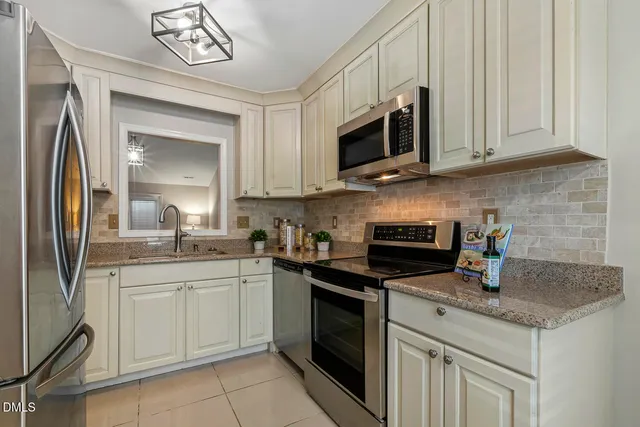 $279,900 | 6814 Fairpoint Court, Raleigh, NC 27613