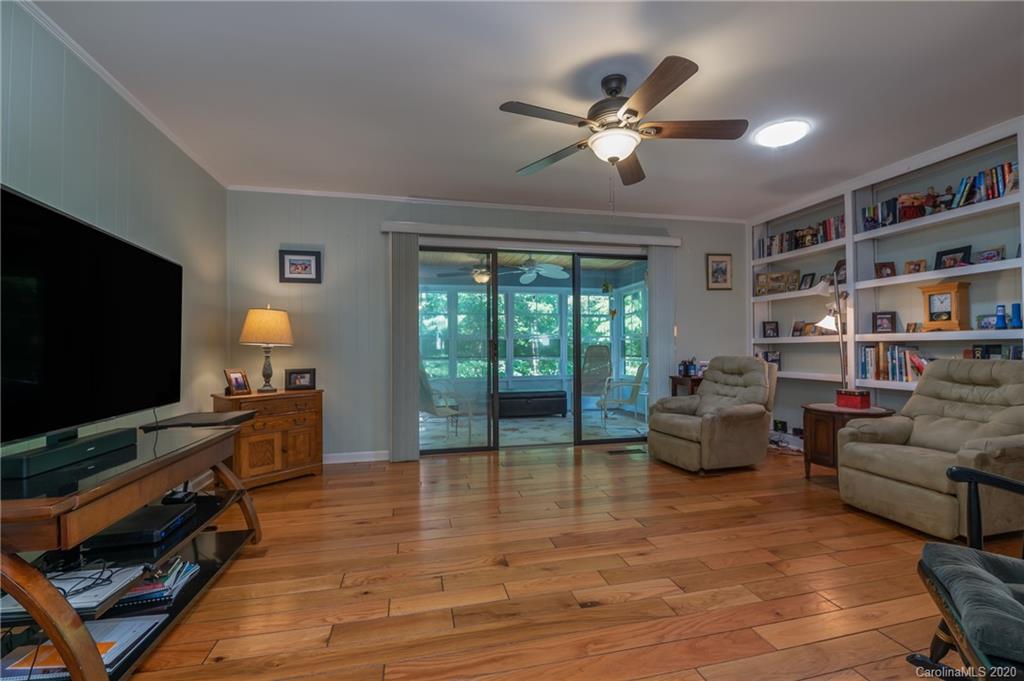181 Lower Ridgeview Road Columbus, NC 28722 - Photo 12 of 23