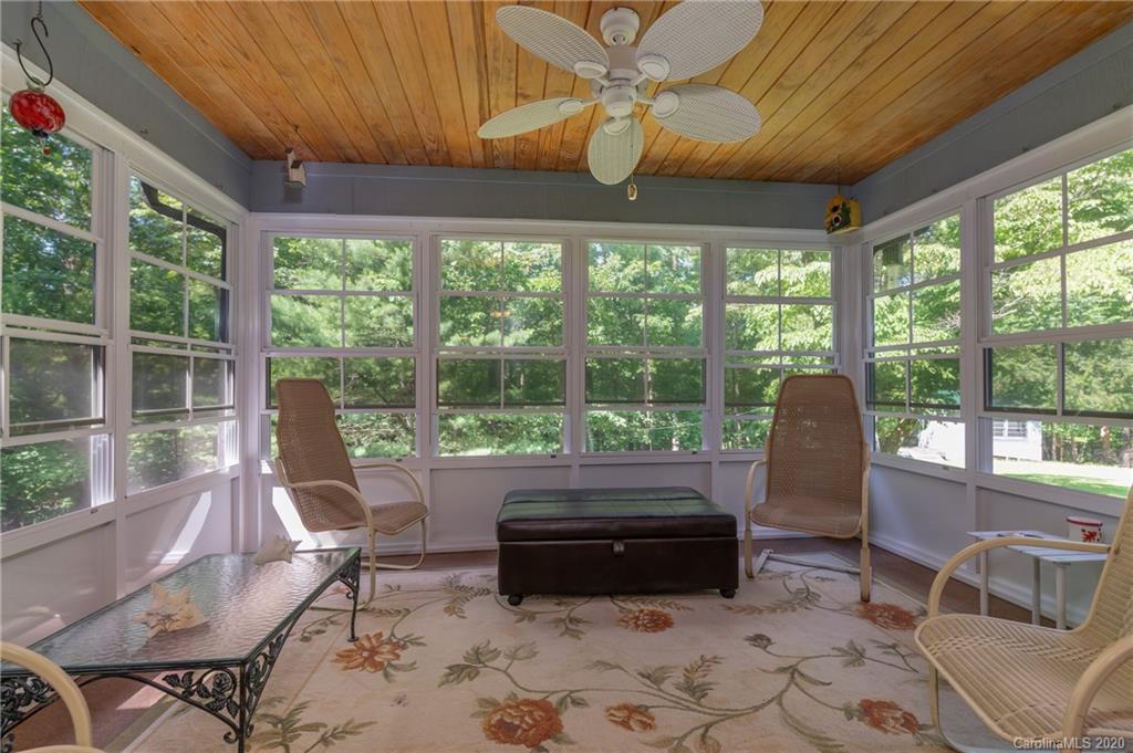 181 Lower Ridgeview Road Columbus, NC 28722 - Photo 14 of 23