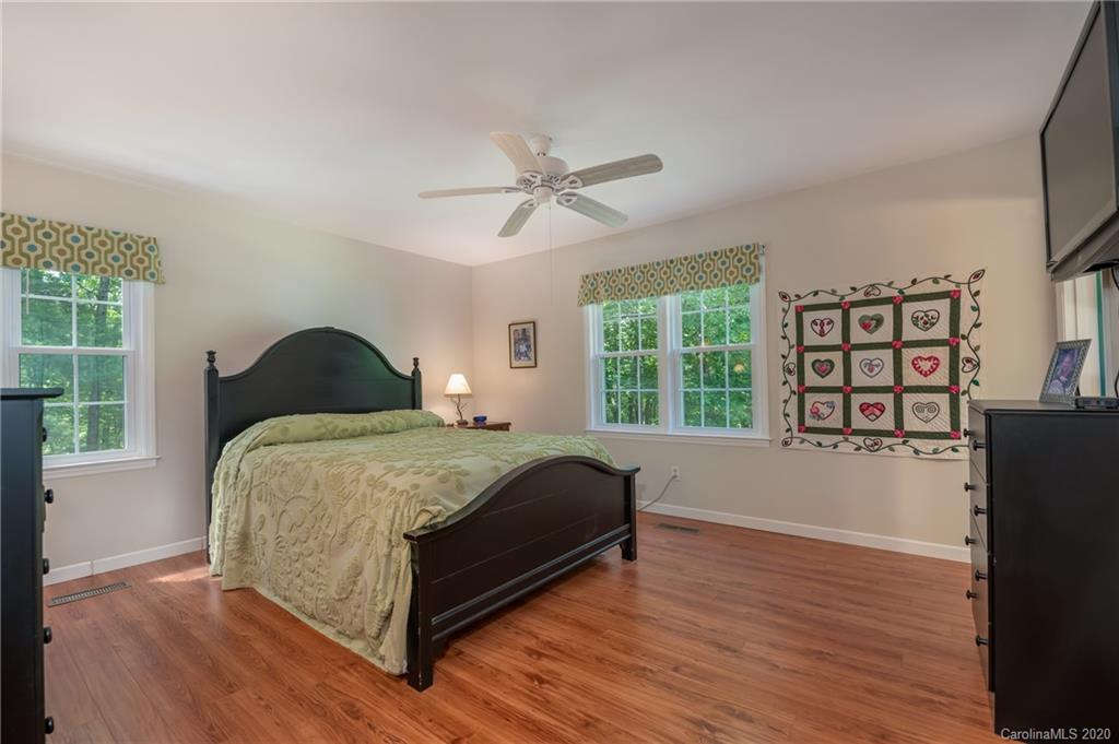 181 Lower Ridgeview Road Columbus, NC 28722 - Photo 16 of 23