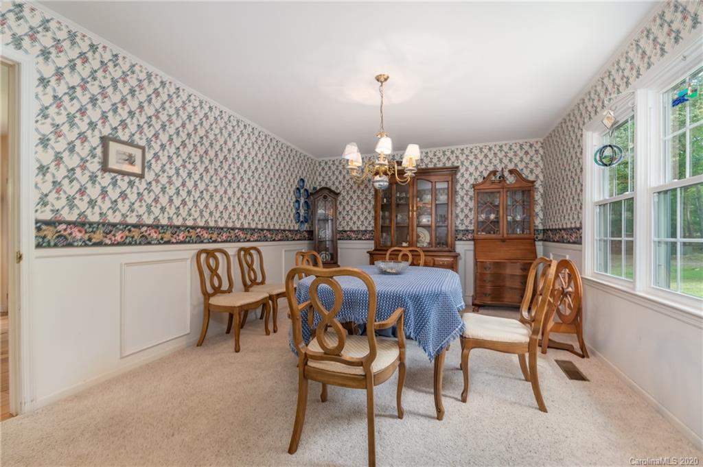 181 Lower Ridgeview Road Columbus, NC 28722 - Photo 6 of 23