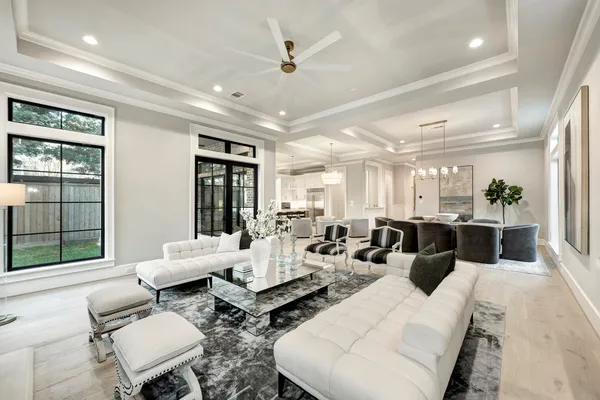 $2,599,000 | 4819 Mandell Street, Houston, TX 77006
