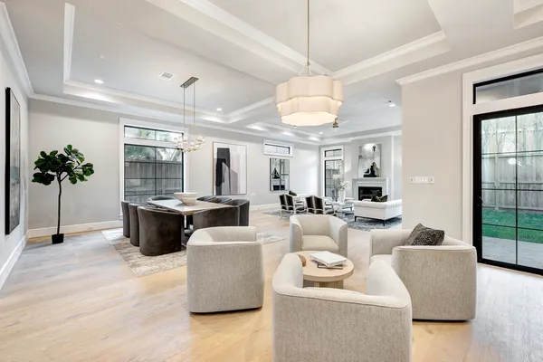 $2,599,000 | 4819 Mandell Street, Houston, TX 77006