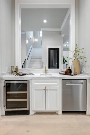 $2,599,000 | 4819 Mandell Street, Houston, TX 77006