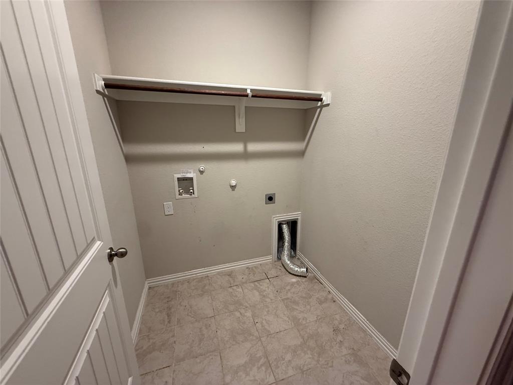 509 Smith Road Springtown, TX 76082 - Photo 15 of 28