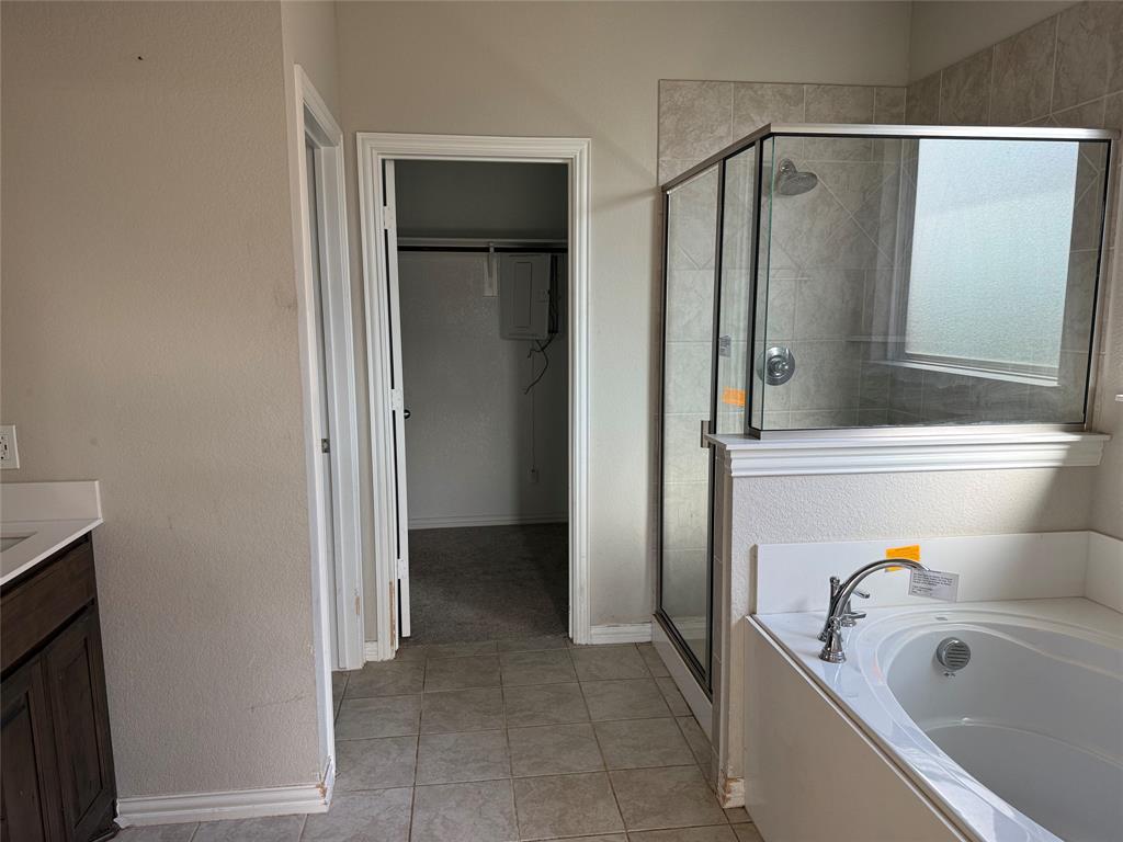 509 Smith Road Springtown, TX 76082 - Photo 18 of 28