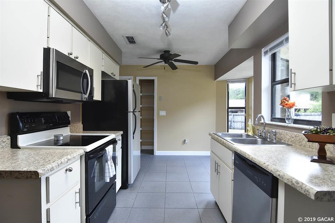 5806 Southwest 108th Street Ocala, FL 34476 - Photo 4 of 29