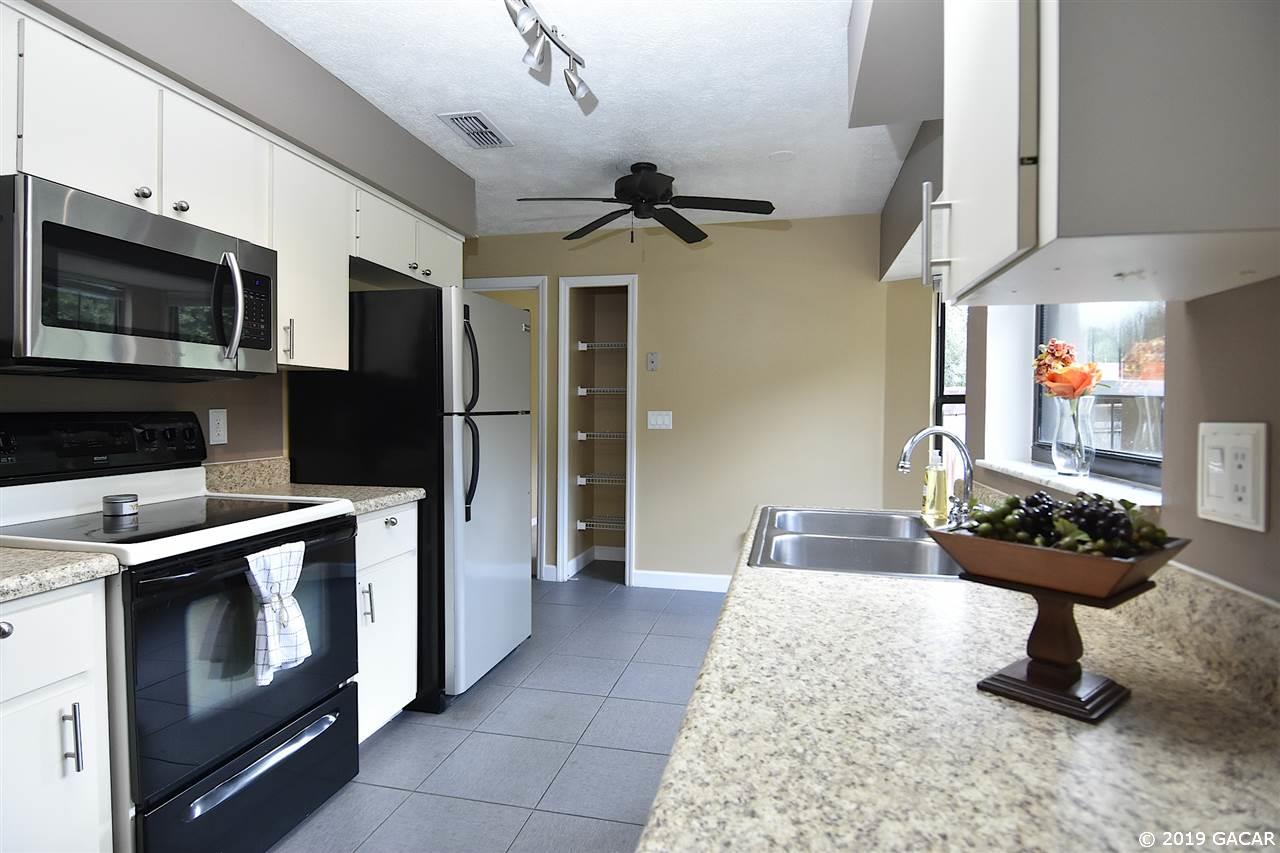 5806 Southwest 108th Street Ocala, FL 34476 - Photo 5 of 29