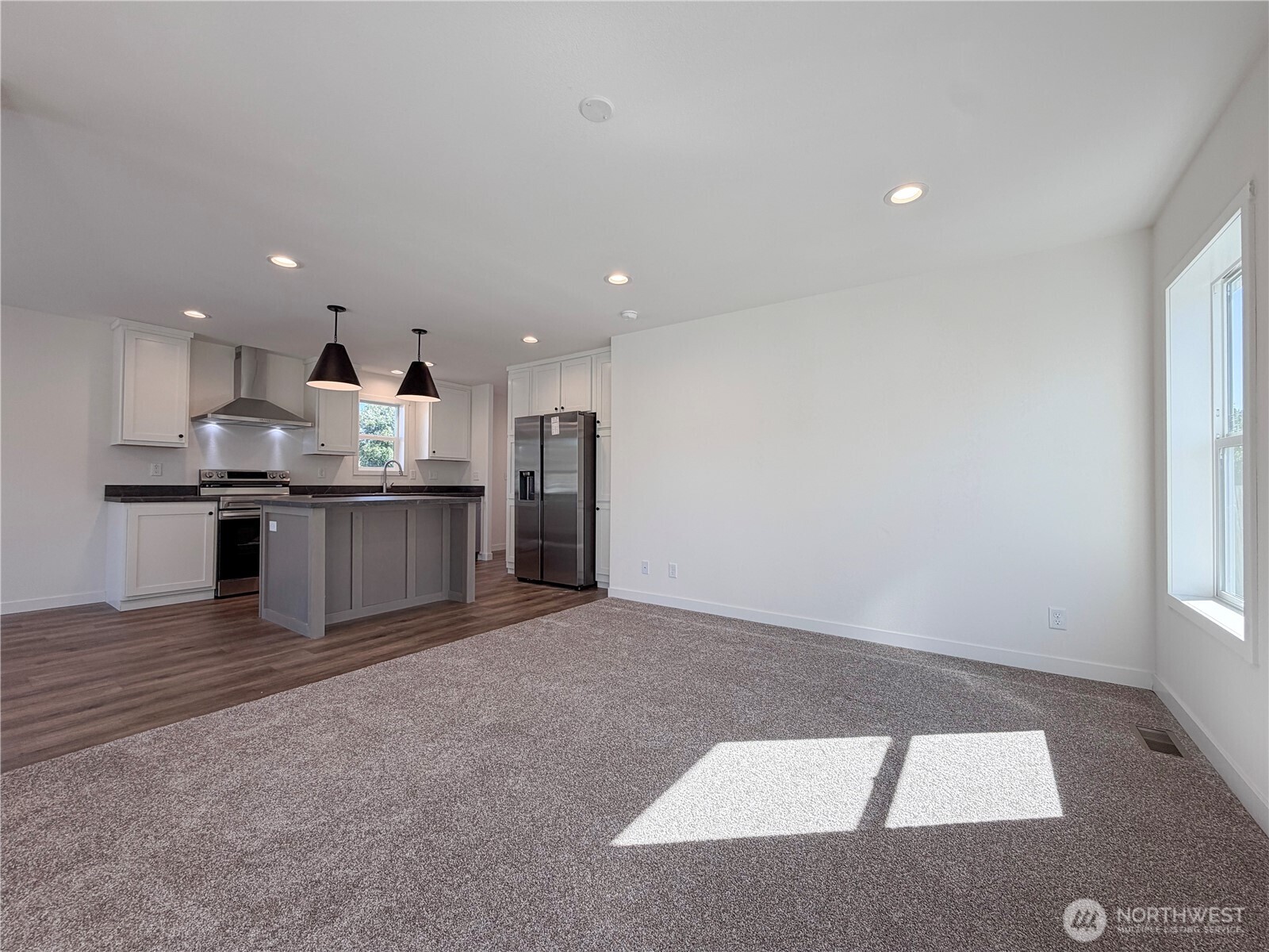 4565 Windemere Street Longview, WA 98632 - Photo 3 of 14