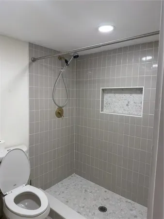 $1,900 | 2417 West Gray Street, Tampa, FL 33609