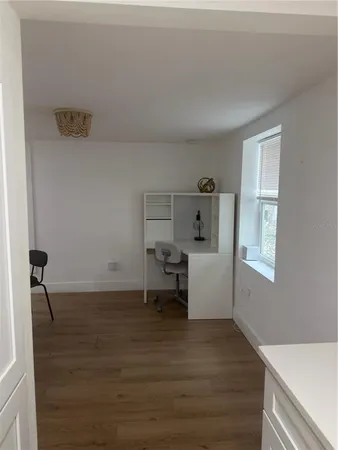 $1,900 | 2417 West Gray Street, Tampa, FL 33609