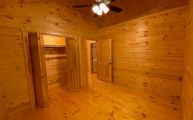 237 Bentley Cove Murphy, NC 28906 - Photo 29 of 35 a bathroom with a shower
