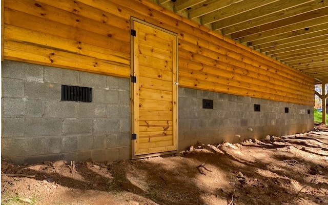 237 Bentley Cove Murphy, NC 28906 - Photo 8 of 35 a view of a door