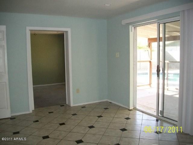 1506 West Thunderbird Road Phoenix, AZ 85023 - Photo 5 of 6 dining