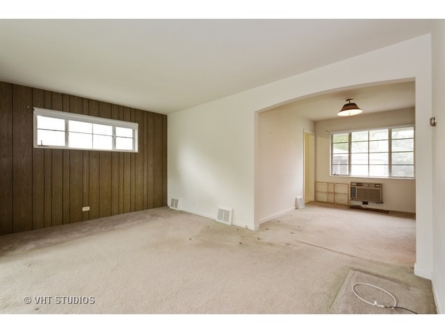 2052 Downey Road Homewood, IL 60430 - Photo 3 of 10 an empty room with windows