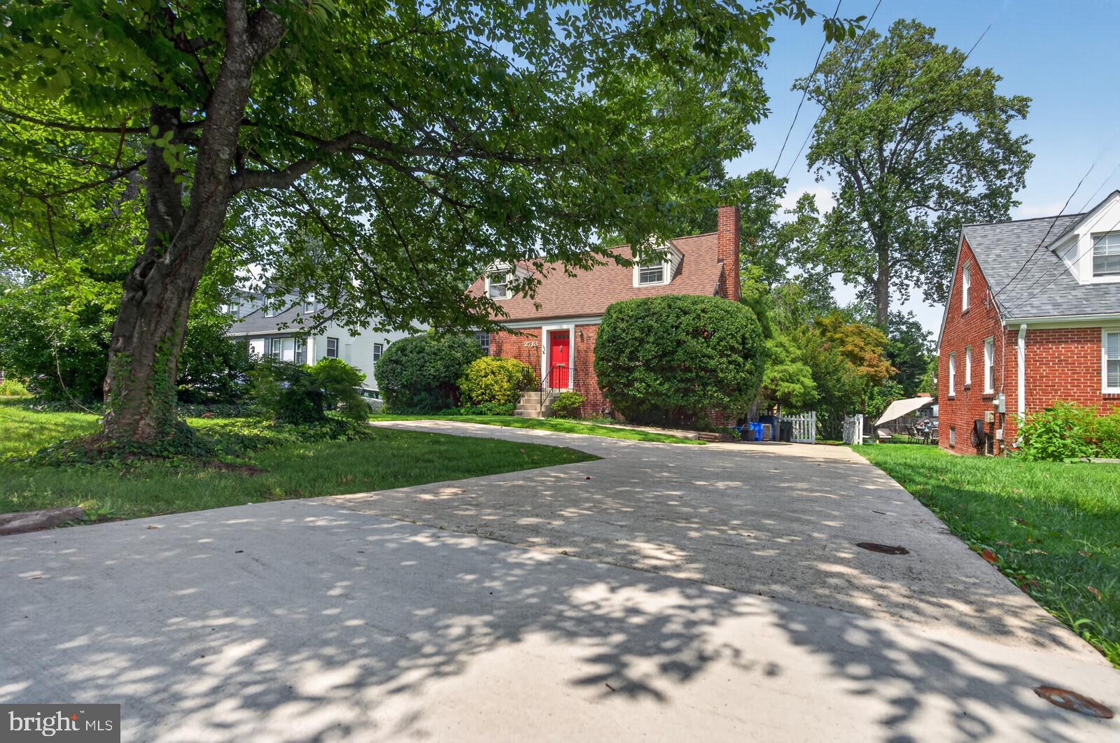 2713 Plyers Mill Road Silver Spring, MD 20902 - Photo 3 of 41 Curb appeal!