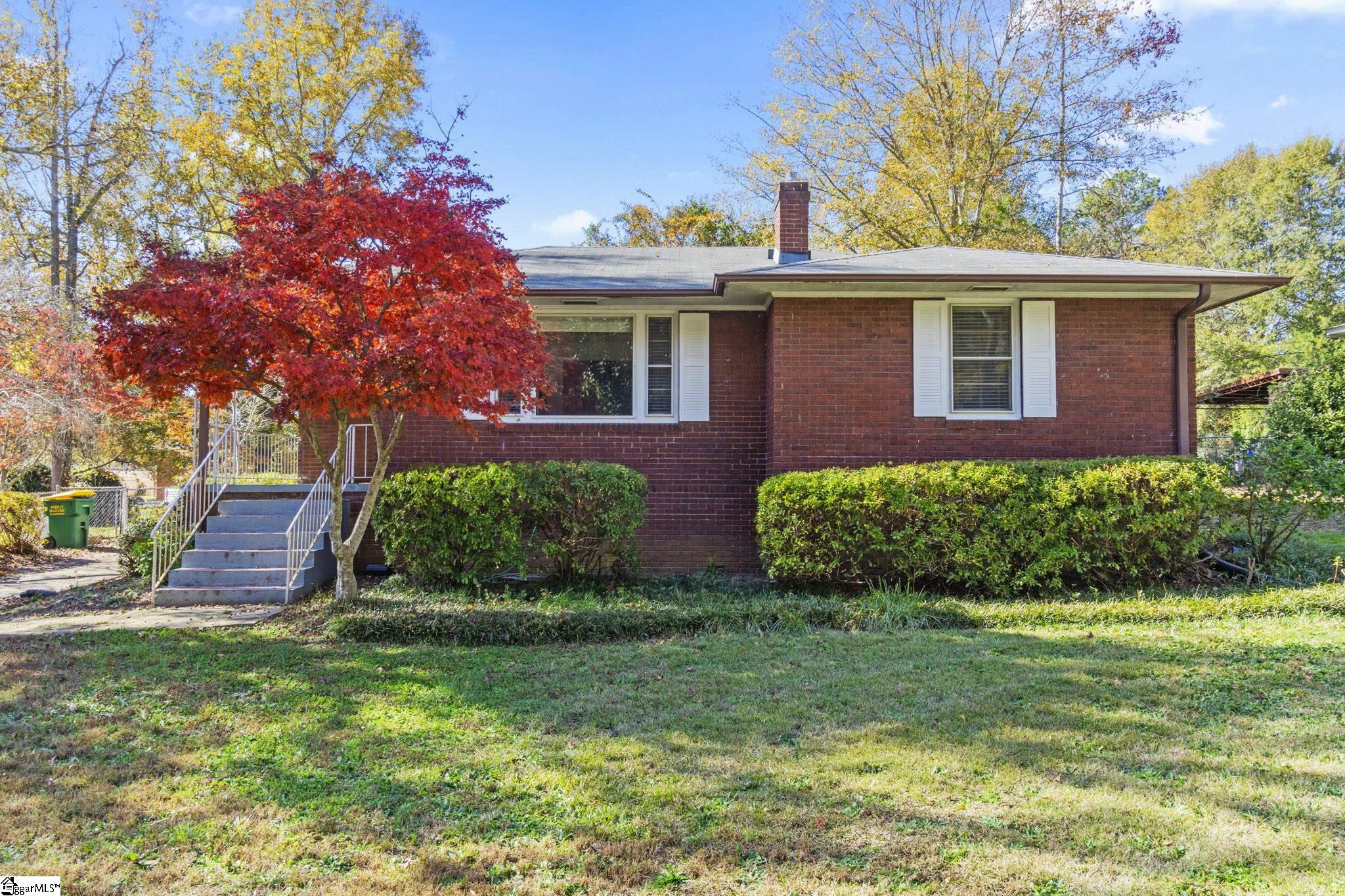 105 Ridgecrest Drive Belton, SC 29627 - Photo 1 of 24 Beautiful brick home on large, fenced-in lot!