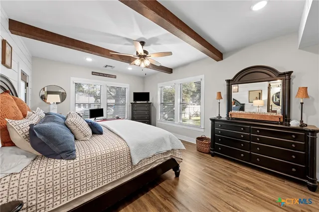 $352,000 | 1005 East 14th Street, Cameron, TX 76520