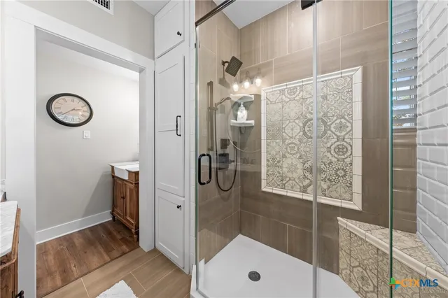 $352,000 | 1005 East 14th Street, Cameron, TX 76520