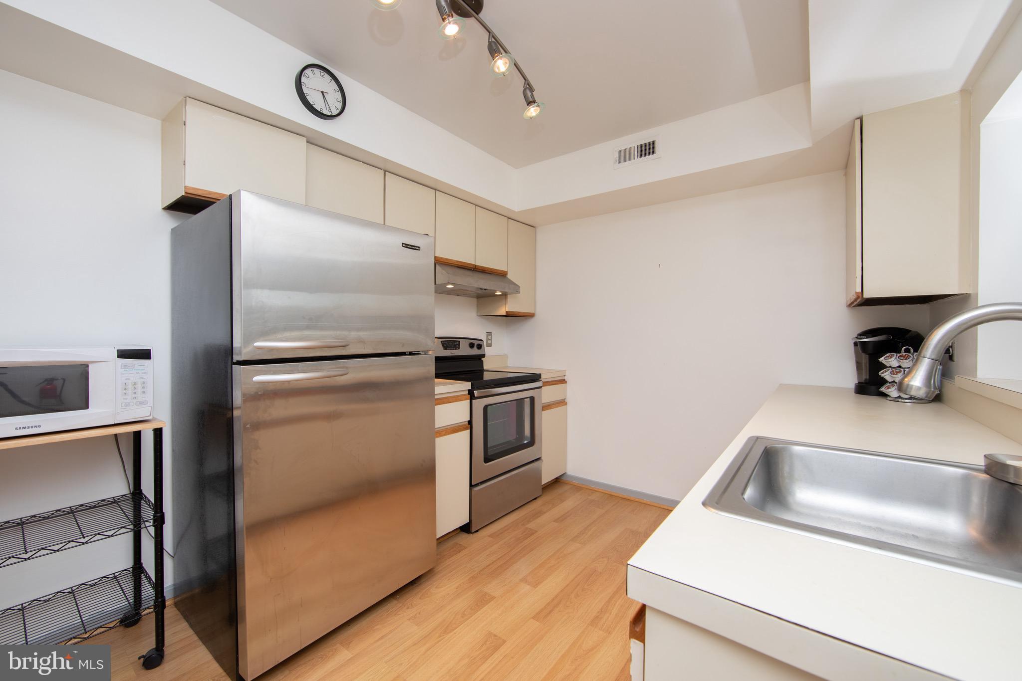 2115 Sandra Road Voorhees, NJ 08043 - Photo 7 of 20 Kitchen