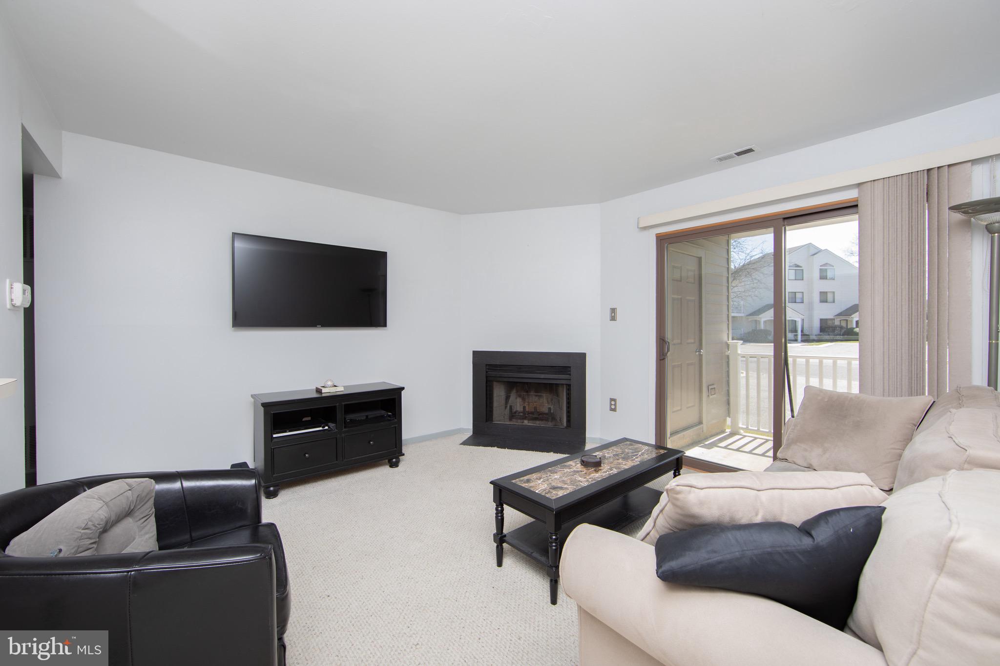 2115 Sandra Road Voorhees, NJ 08043 - Photo 9 of 20 Living Room