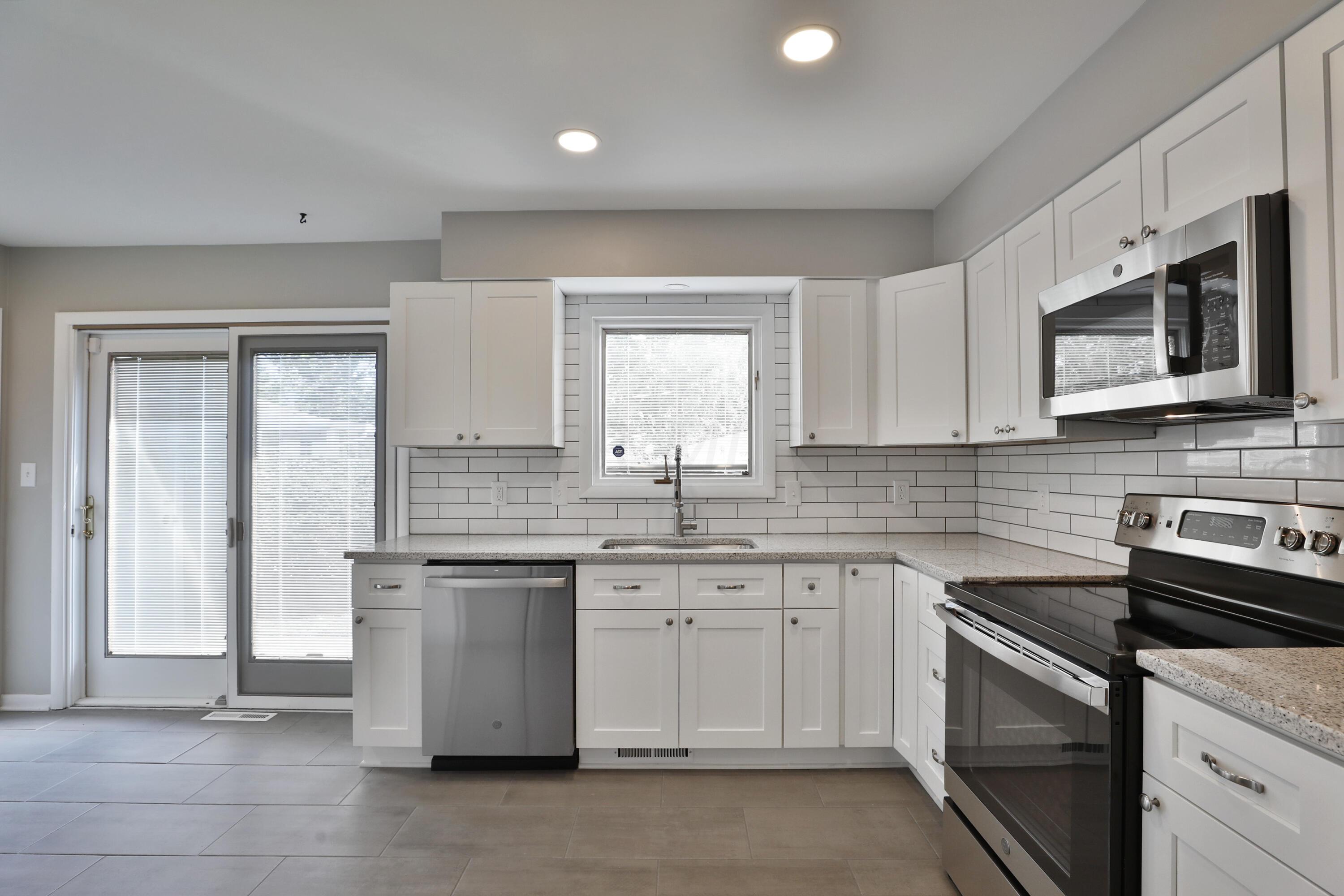 1135 Belden Road Columbus, OH 43229 - Photo 7 of 33 1135-Belden-12